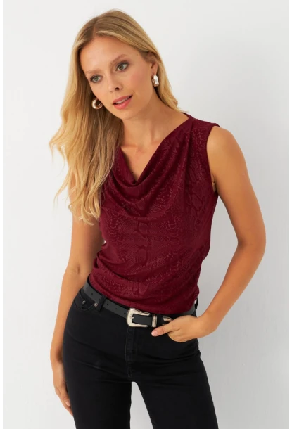Kadın Bordo Degaje Yaka Kolsuz Bluz LPP1297