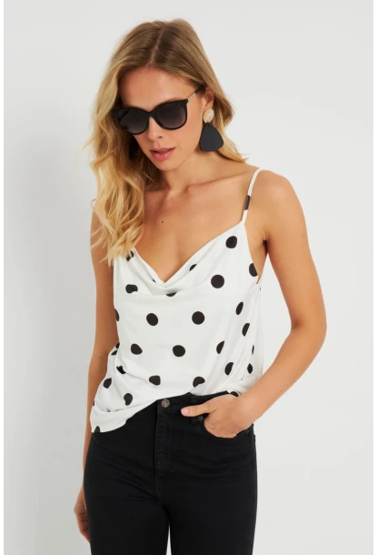Kadın Degaje Yaka Puantiyeli Bluz Beyaz-Siyah LPP1255