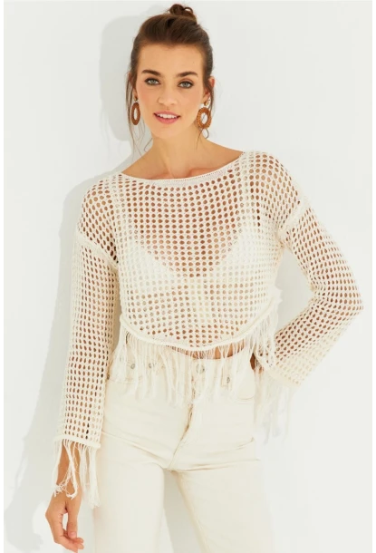 Kadın Ekru Ajurlu Püsküllü Triko Bluz KZ2462