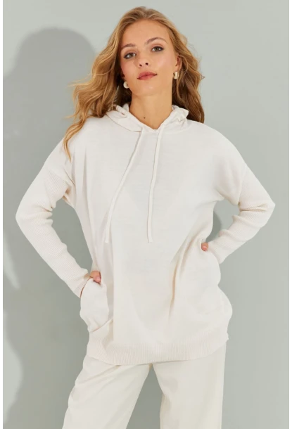 Kadın Ekru Kapüşonlu Cepli Triko Kazak YZ520