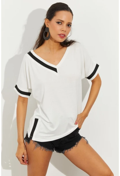 Kadın Ekru Kontrast T-Shirt ST396