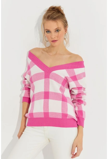 Kadın Ekru-Pembe V Yaka Ekose Triko Kazak TH1102