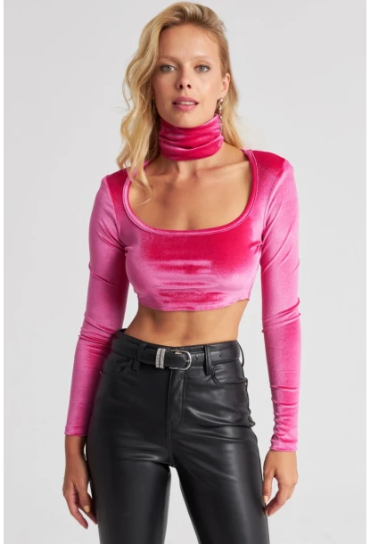 Kadın Fuşya Kare Yaka Boyunluklu Kadife Crop Bluz B2867