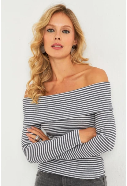 Kadın Gri Madonna Yaka Çizgili Bluz XL2400