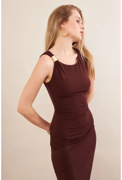 Kadın Kahverengi Aksesuarlı Büzgülü Midi Elbise İRE102