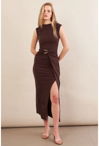 Kadın Kahverengi Eteği Kruvaze Tokalı Midi elbise KED7340