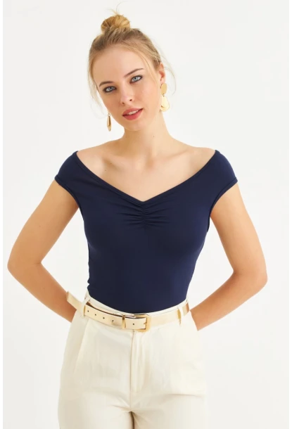 Kadın Lacivert Büzgülü Bluz EY3083