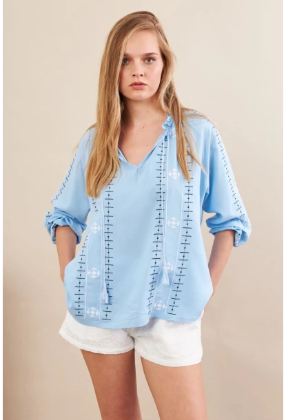 Kadın Mavi Nakışlı Bluz MPC1344