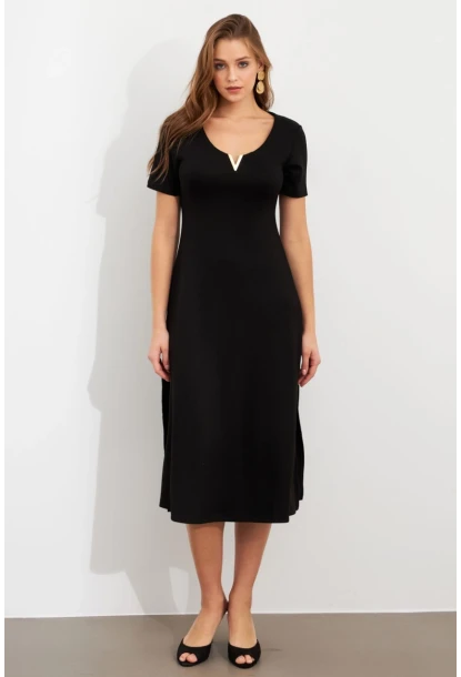 Kadın Siyah Aksesuar Detaylı Midi Elbise MON145