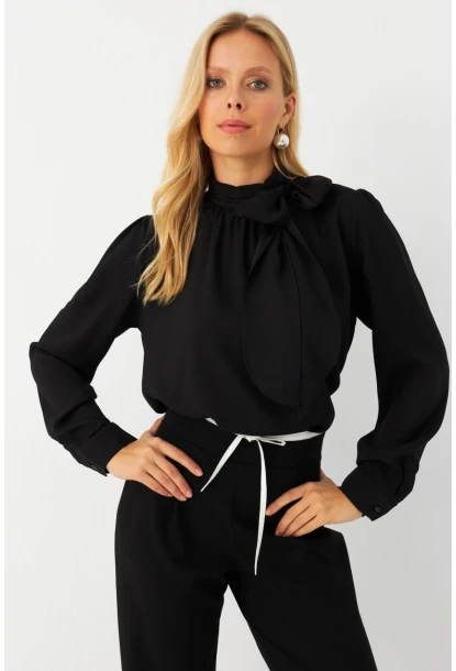 Kadın Siyah Bağlama Detaylı Bluz MAYD20