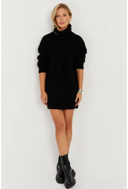 Kadın Siyah Balıkçı Yaka Triko Tunik KZ2504