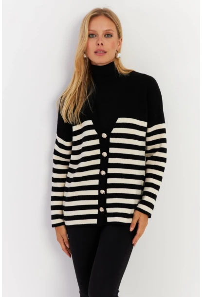 Kadın Siyah-Beyaz Çizgili Triko Hırka CNG3