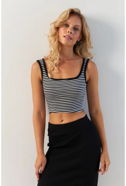 Kadın Siyah-Beyaz Kare Yaka Çizgili Bluz XL2036