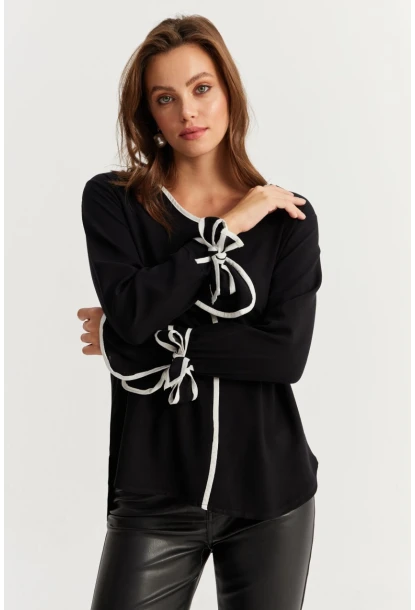 Kadın Siyah-Beyaz Kontrast Biyeli Dokuma Bluz YLE617