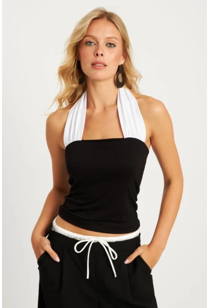 Kadın Siyah-Beyaz Sırtı Açık Kontrast Bluz EY2834