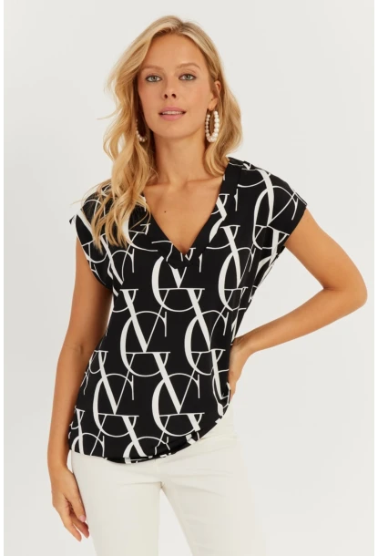 Kadın Siyah-Beyaz V Yaka Desenli Bluz AYD293