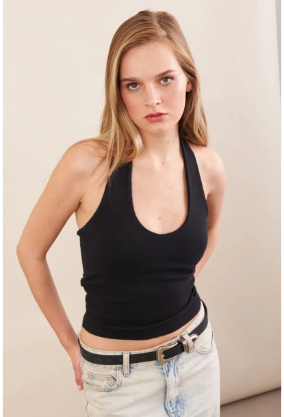 Kadın Siyah Boyun Askılı Bluz ZH171