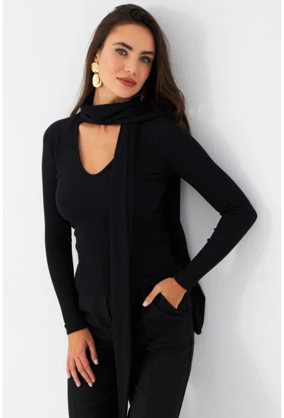 Kadın Siyah Boyun Bağlamalı Kaşkorse Bluz EY2986