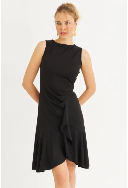 Kadın Siyah Büzgülü Kolsuz Midi Elbise URO1208