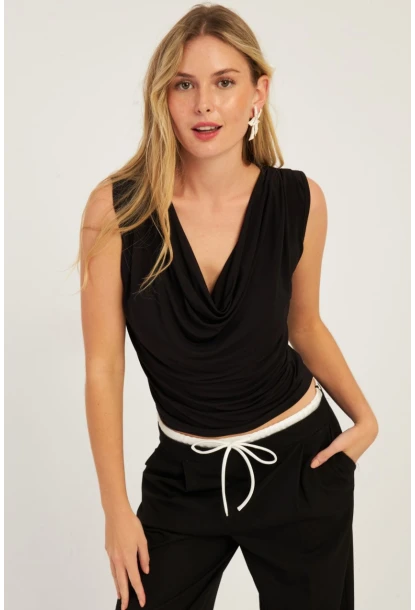 Kadın Siyah Degaje Yaka Bluz YZ1020