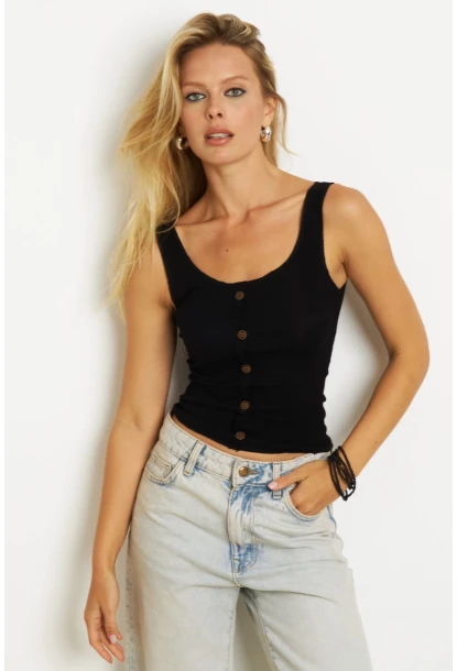 Kadın Siyah Düğme Aksesuarlı Bluz MK14