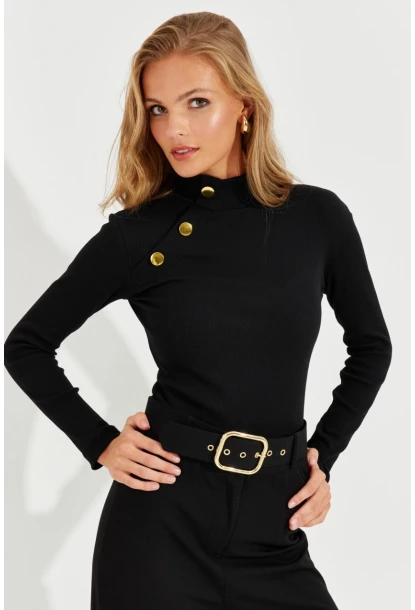 Kadın Siyah Düğme Aksesuarlı Kaşkorse Bluz EY2579