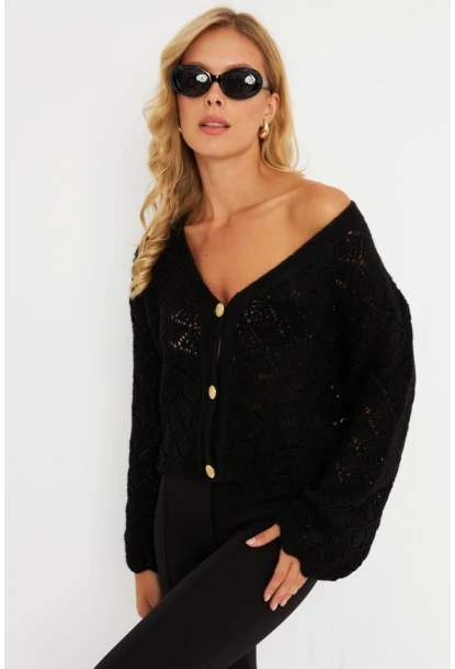 Kadın Siyah Düğme Detaylı Hırka YV276