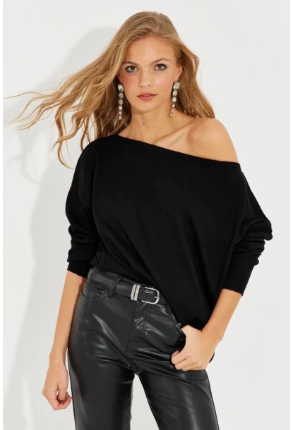 Kadın Siyah Düşük Omuz Triko Bluz YZ617