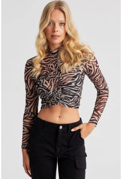 Kadın Siyah-Ekru Zebra Desenli Tül Bluz AYD262