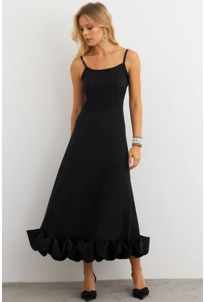 Kadın Siyah Eteği Fırfırlı Şık Maxi Elbise FRY2266