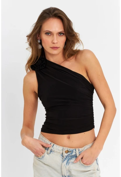 Kadın Siyah Gül Aksesuar Detaylı Crop Bluz ELT3925