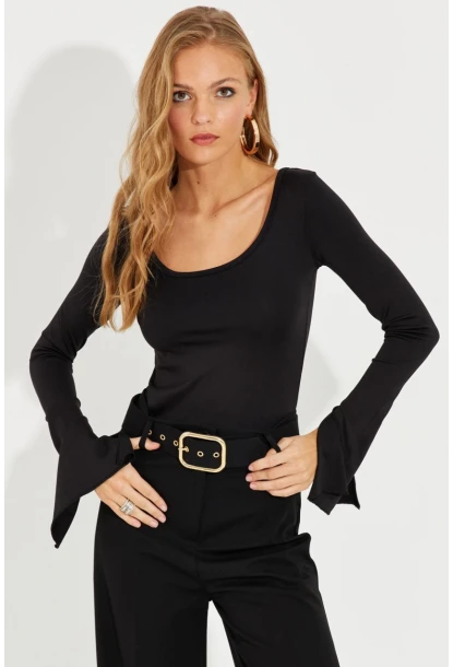 Kadın Siyah İspanyol Kol Sırt Bağlamalı Bluz EY2581