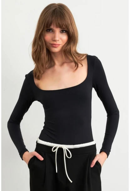 Kadın Siyah Kayık Yaka Basic Body CY352