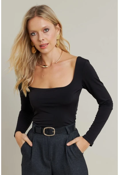 Kadın Siyah Kayık Yaka Bluz DMR387