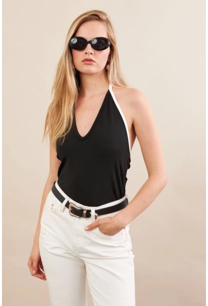 Kadın Siyah Kontrast Biyeli V Yaka Bluz EY3103