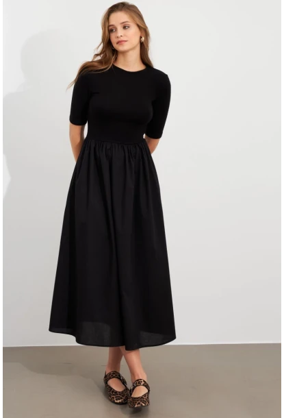 Kadın Siyah Kontrast Kumaşlı Midi Elbise MDMR457