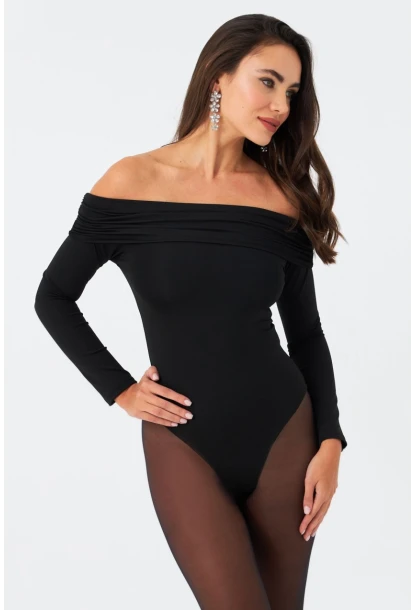 Kadın Siyah Madonna Yaka Çıtçıtlı Body CG388