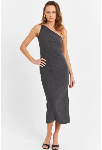 Kadın Siyah Omuz Aksesuarlı Kolsuz Midi Elbise MOD2400