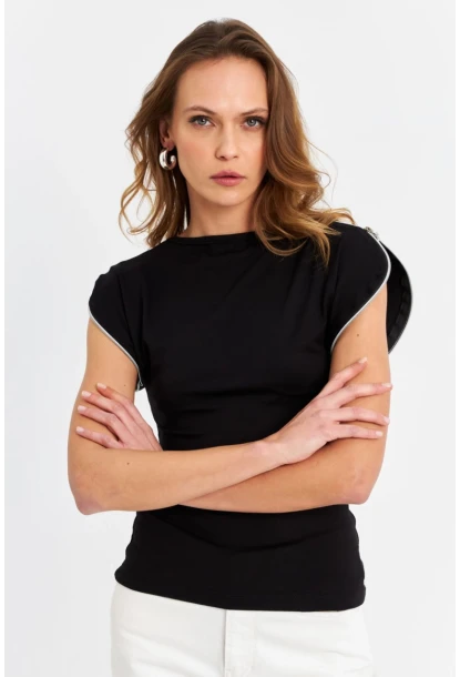 Kadın Siyah Omuzları Fermuarlı Bluz EY3062
