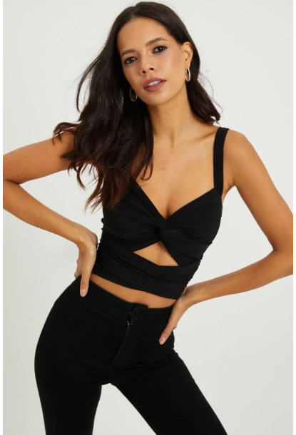 Kadın Siyah Önü Büzgülü Crop Bluz B189
