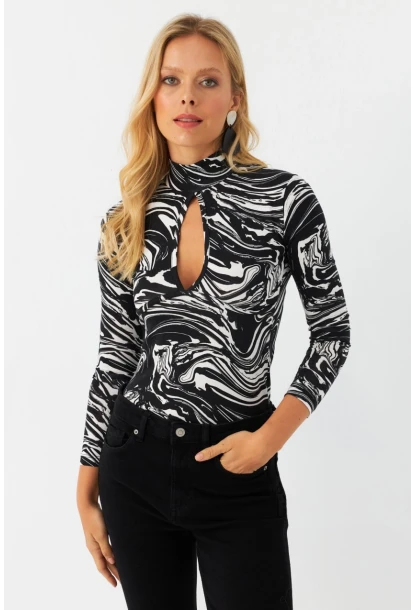 Kadın Siyah Önü Damla Desenli Bluz LPP1236