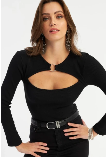 Kadın Siyah Önü Halkalı Pencereli Kaşkorse Bluz AYD382