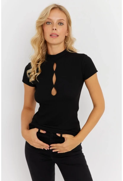 Kadın Siyah Önü Pencereli Kaşkorse Bluz EY2887