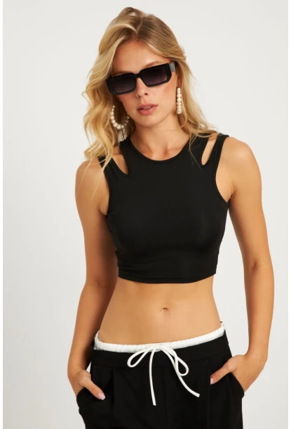 Kadın Siyah Pencereli Crop Bluz CG356