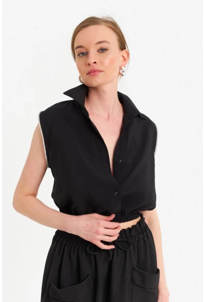 Kadın Siyah Taş Detaylı Crop Gömlek SUN200