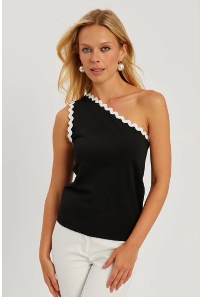 Kadın Siyah Tek Omuz Biyeli Bluz EY2792