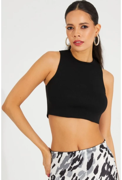 Kadın Siyah Triko Crop Triko Bluz KZ2447