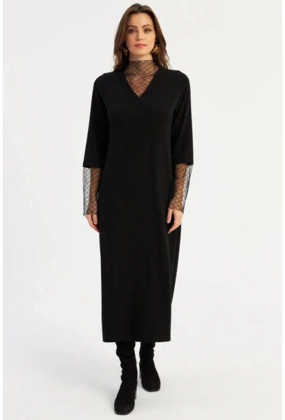Kadın Siyah Tül Detaylı V Yaka Midi Elbise MBK55