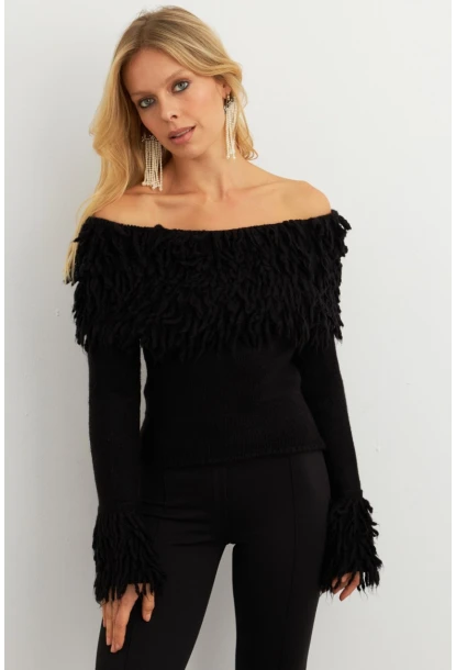 Kadın Siyah Yakası Sakallı Madonna Bluz KZ542