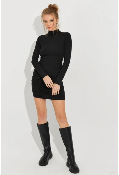 Kadın Siyah Yanları Büzgülü Mini Elbise B2825